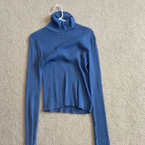 long sleeve turtleneck